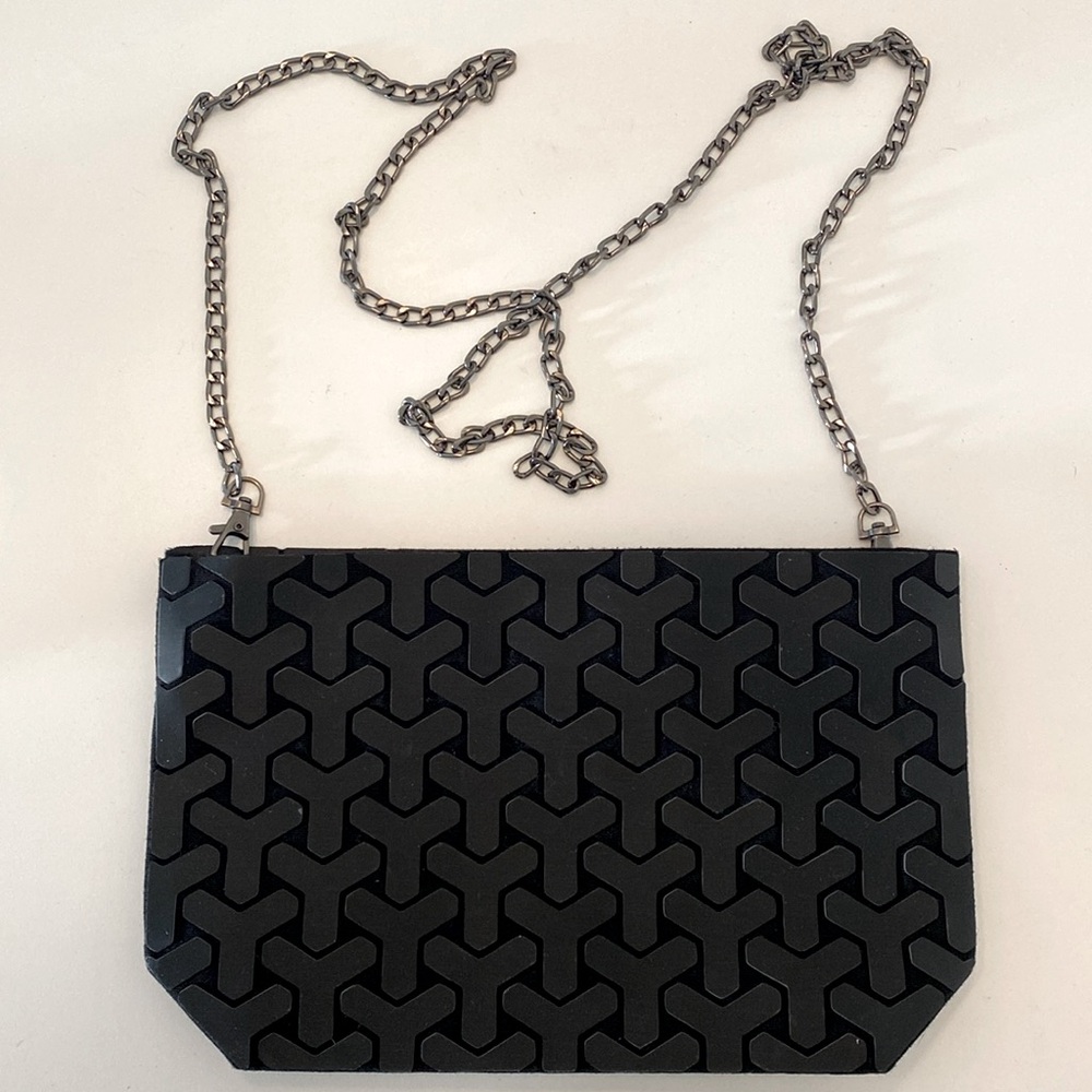 Patrizia Luca black crossbody bag w/ metallic dark silver removable chain strap